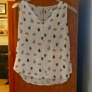 Cute sleeveless top